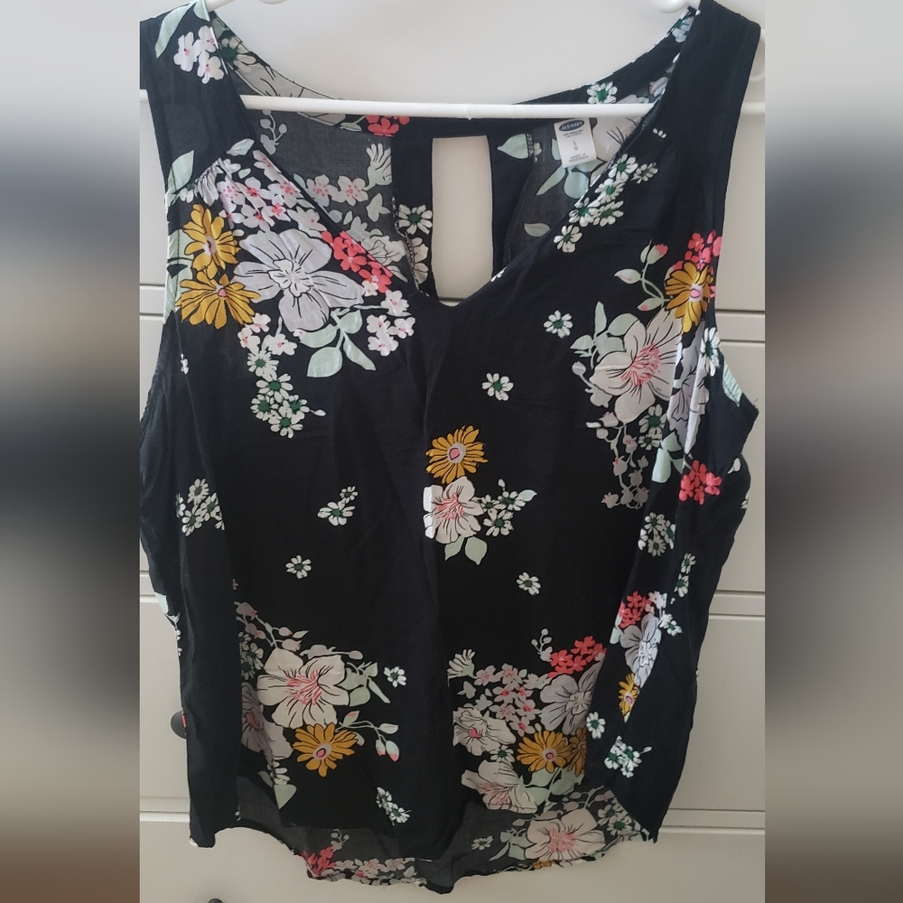 Old Navy Floral Top